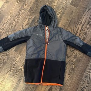 Youth Columbia jacket featuring Omni heat. Barely worn in very good condition